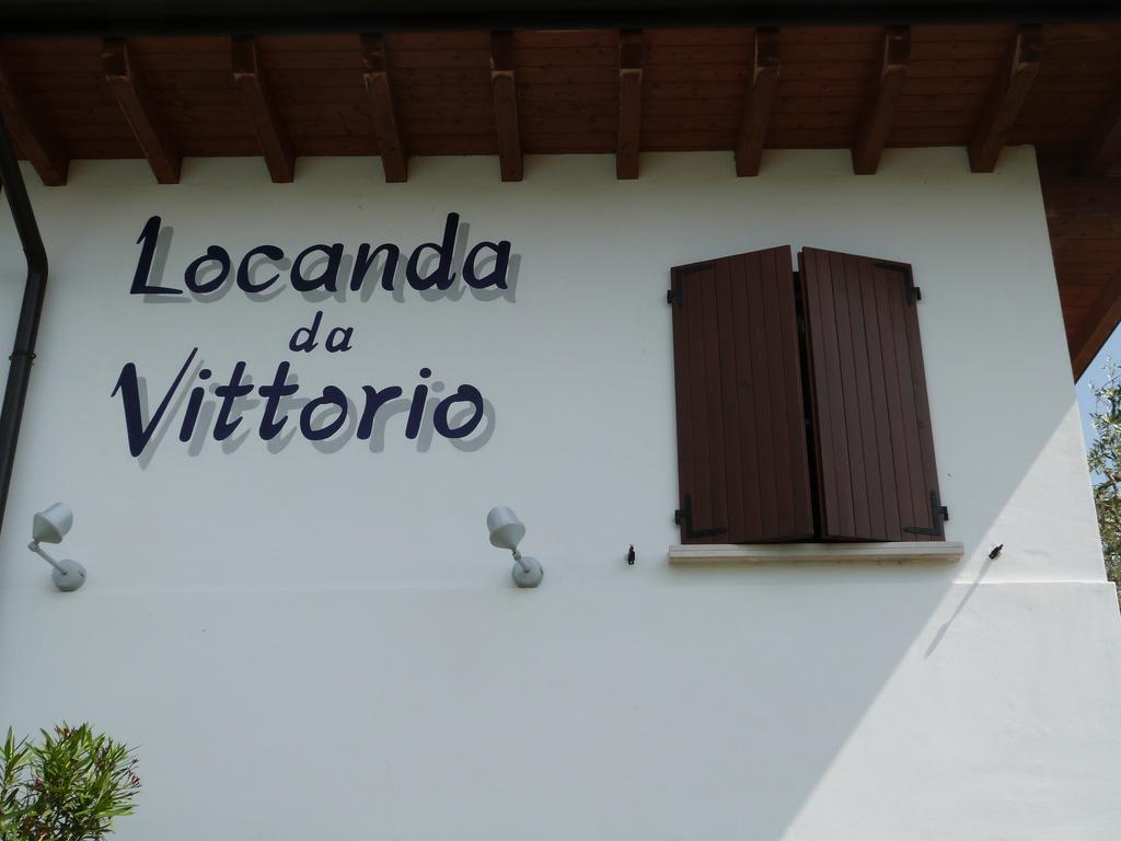 Locanda Da Vittorio Манерба-дель-Гарда Екстер'єр фото